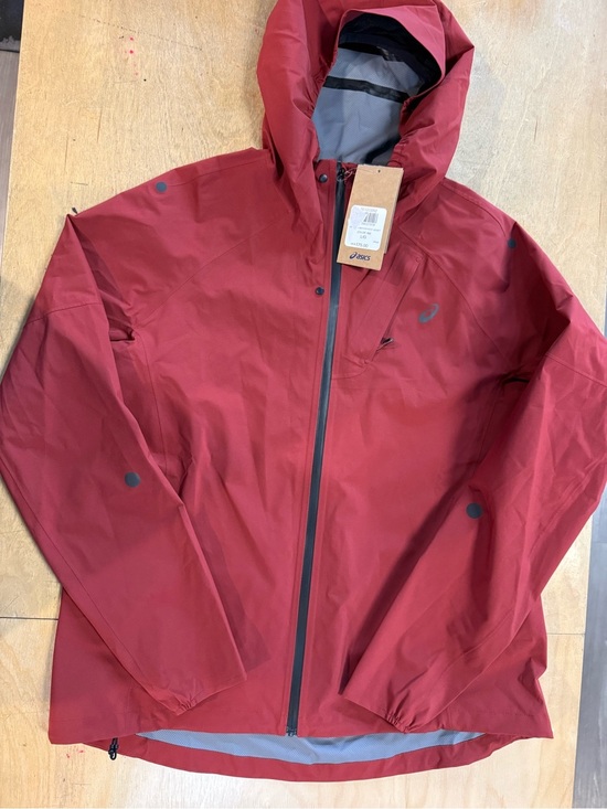 Asics Jackets & Blazers - Asics Metarun lightweight Red Hooded Lightweight Jacket